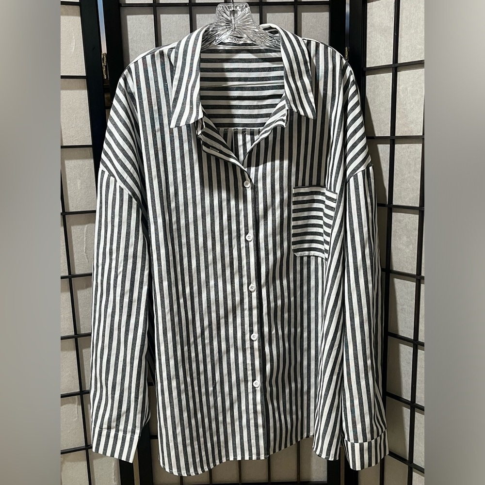 IN’VOLAND Striped Button-Up Shirt in Black and White WOMENS SHIRT SIZE 26W